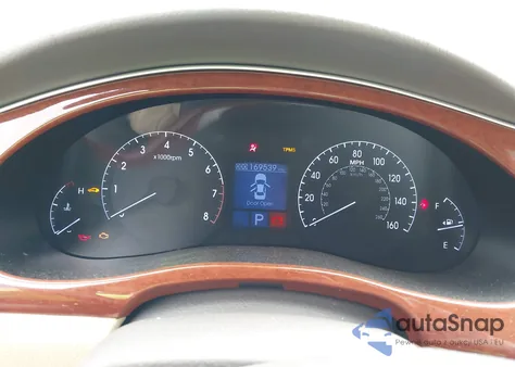 2014 Hyundai Genesis 3.8 z USA, uszkodzony, nr VIN KMHGC4DD2EU259367